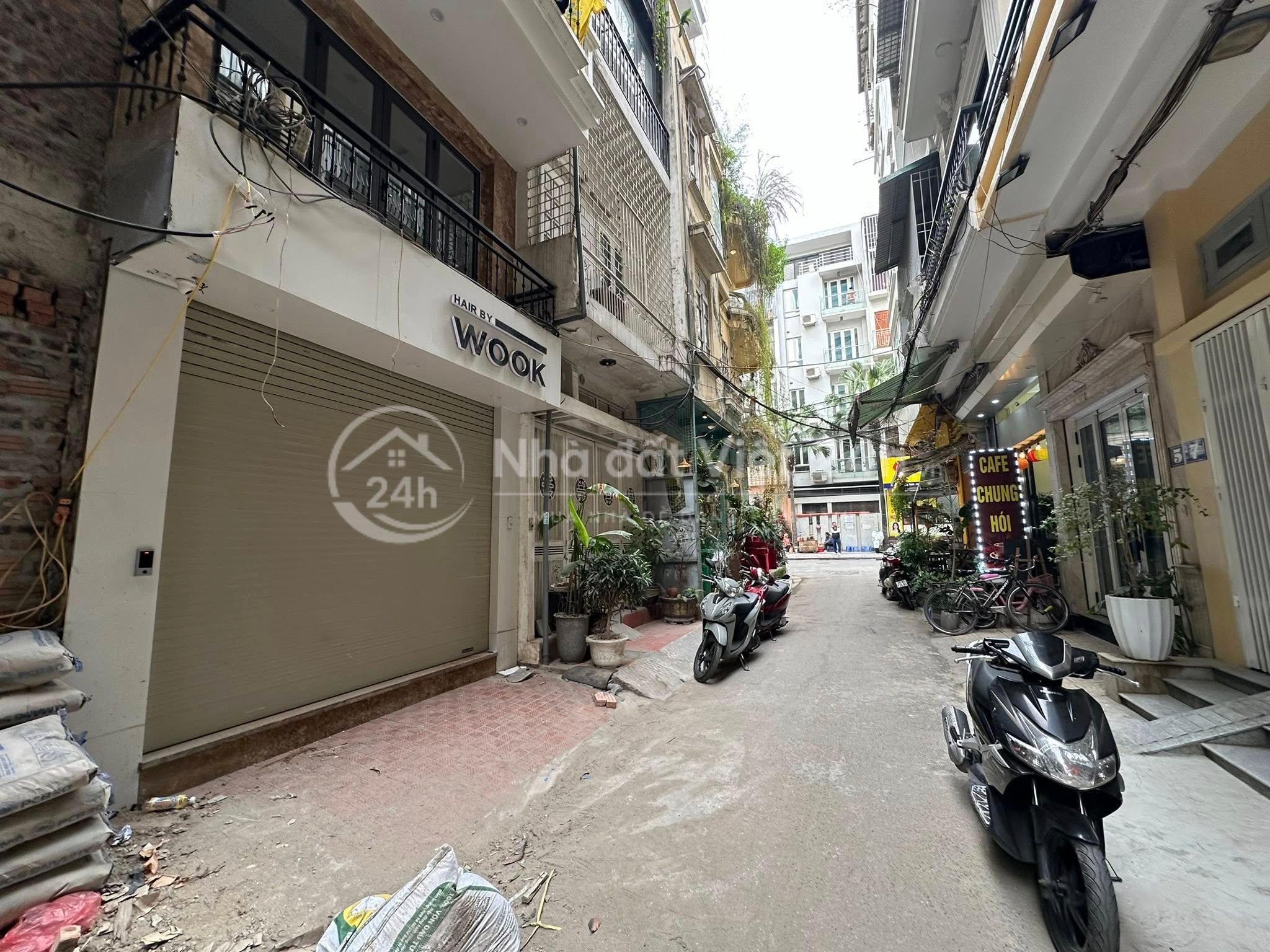 Gia chủ cần cho thuê mặt bằng kho Cầu Diễn DT 300m đường thông oto tránh
